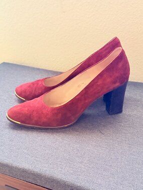 Vintage Saks Fifth Avenue Burgundy Suede Pumps